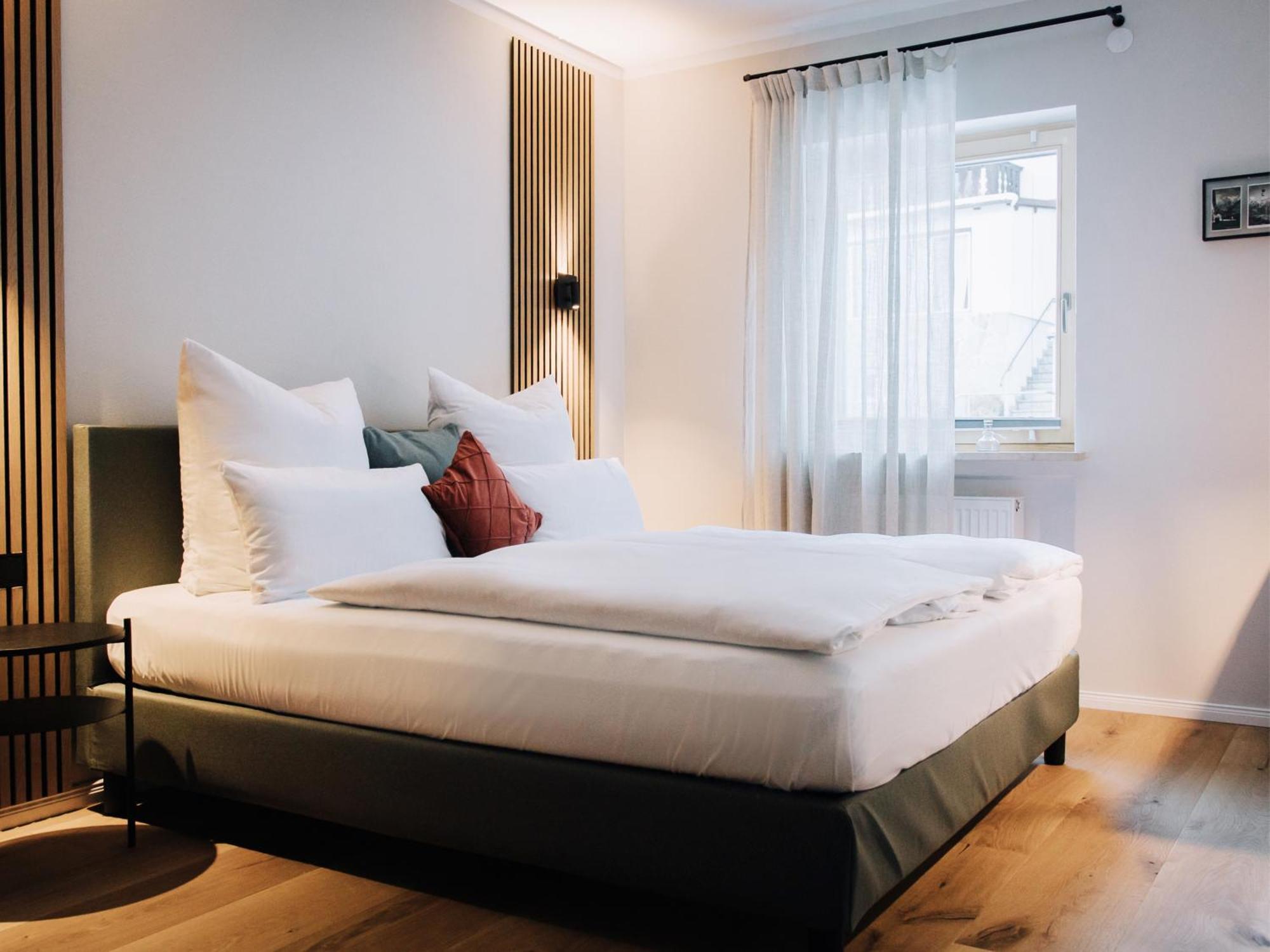 Die Karwendelsuite - 5 Sterne Fewo Mit Bestem Bergblick, Zentrumsnah & Ruhig Gelegen, Familienfreundlich Mittenwald Eksteriør billede