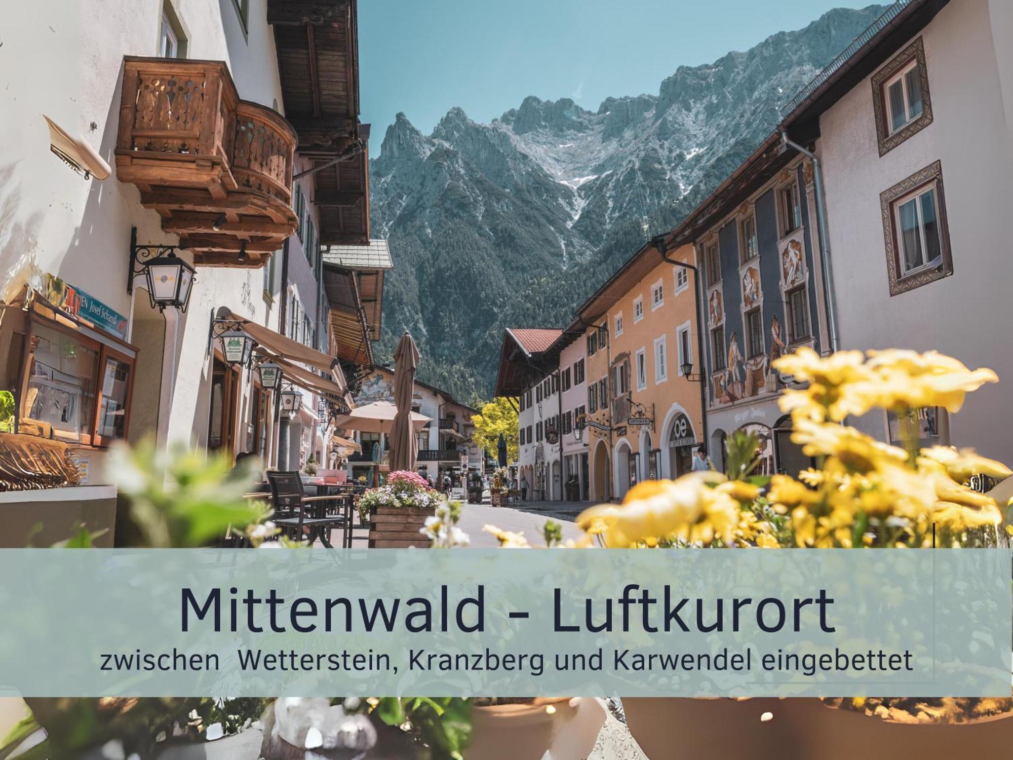 Die Karwendelsuite - 5 Sterne Fewo Mit Bestem Bergblick, Zentrumsnah & Ruhig Gelegen, Familienfreundlich Mittenwald Eksteriør billede