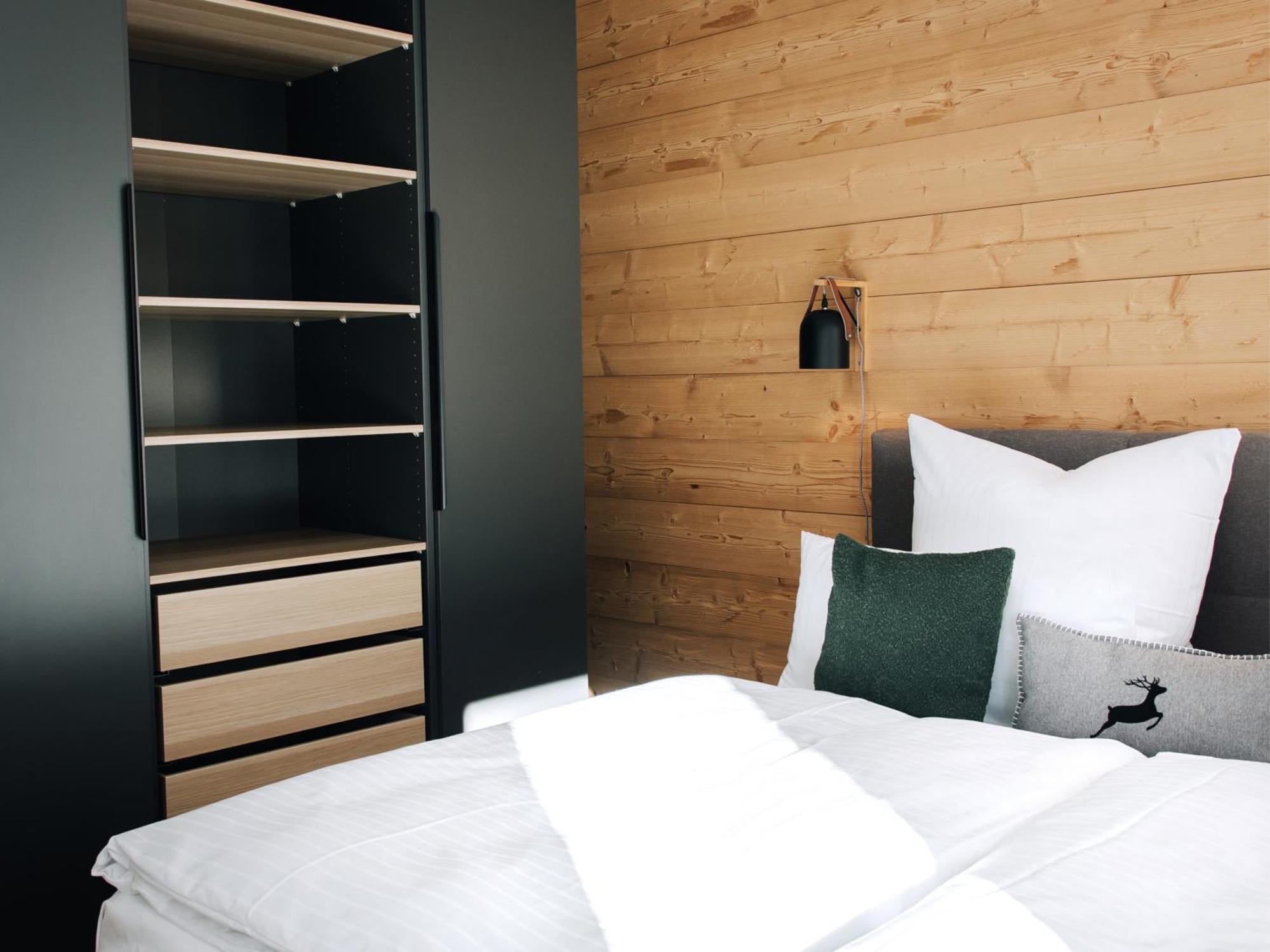Die Karwendelsuite - 5 Sterne Fewo Mit Bestem Bergblick, Zentrumsnah & Ruhig Gelegen, Familienfreundlich Mittenwald Eksteriør billede