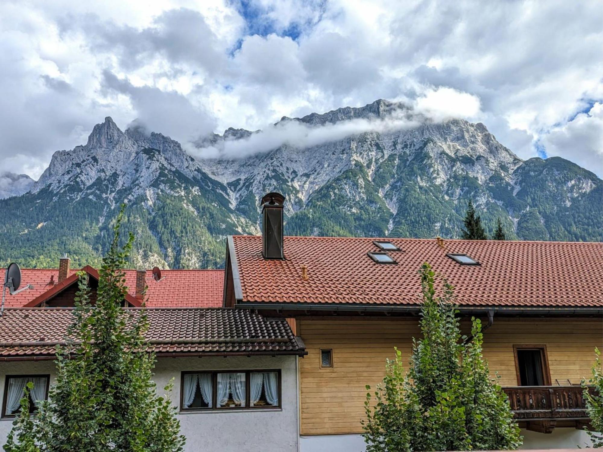Die Karwendelsuite - 5 Sterne Fewo Mit Bestem Bergblick, Zentrumsnah & Ruhig Gelegen, Familienfreundlich Mittenwald Eksteriør billede